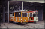 Arbeitswagen und Düwag Tram 222 am 24.5.1990 im Betriebshof der Stadt Heidelberg.