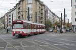 Am 14.11.2021 war die Ausstellung  125 Jahre Rheinbahn  im ehemaligen Straßenbahndepot Am Steinberg zum letzten Mal in diesem Jahr geöffnet. Aus diesem Anlass verkehrten 4 historische Triebwagen als kostenlose Zubringer zwischen dem Düsseldorfer Hauptbahnhof und dem Depot. An diesem Tag biegt der GT8SU 3206 aus der Morsestraße kommend in die Corneliusstraße ein.