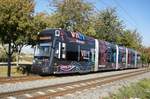 Straßenbahn Mainz / Mainzelbahn: Stadler Rail Variobahn der MVG Mainz - Wagen 234, aufgenommen im Oktober 2018 bei der Bergfahrt zwischen Mainz-Lerchenberg und Mainz-Marienborn.