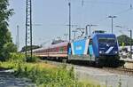 Für Train Charter Services B.V. ist die 101 051-1 in neuer (wie ich finde attraktiver) Lackierung unterwegs, am 07.076.2023 durchfährt sie mit einem Sonderzug zum Schlagermove in Hamburg den Bahnhof Scheeßel