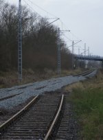 Am 26.November 2011 war die Einfahrweiche aus Richtung Lietzow in Sagard ausgebaut und der Bereich wo die Weiche einst lag neu geschottert.