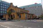 Das Empfangsgebäude des ehemaligen Stettiner Vorortbahnhofes am 20.07.2014 in Berlin Zinnowitzer Straße.