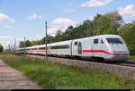 401 012-0 (Tz 112  Memmingen ) als ICE 800 (Linie 18) von München Hbf nach Hamburg-Altona fährt in Hohenthurm auf der Bahnstrecke Berlin–Halle (KBS 250). Dieser trug anlässlich der  re:publica 18  am 2. Mai eine passende Beklebung. Im sogenannten  train2republica  wurden bis Berlin mit Experten und Unternehmern bereits Fragen zur Mobilität der Zukunft diskutiert. [1.5.2018 | 13:15 Uhr]
(Das Sonnenlicht hätte natürlich besser sein können.)