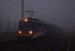 140 774-1 der EVB zieht einen Skoda Autozug aus Tschechien durch Güterglück gen Magdeburg.