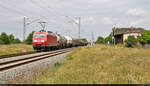 Gemischter Gz mit 145 005-5 passiert das Bahnhäuschen von Lübs(Magdeburg) Richtung Trebnitz.

🧰 DB Cargo
🕓 11.6.2022 | 11:54 Uhr