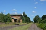 Die Bahnsteige sind ebenso wie die Gleise schon abgebaut.