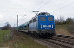 140 008 PRESS mit leerem Autotransportwagenzug am 22.03.2016 in Vöhrum bei Hannover. 