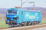 Siemens  neue Standardlokomotive für den Güterzugverkehr in Deutschland  192 002-4 D-SIEAG am 21.03.2019 nördlich von Salzderhelden am Bü 75,1 in Richtung Göttingen