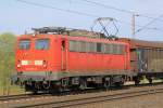 DB 140 291-6 Übergabe nach Göttingen 24.04.15  14:43 nördlich von Salzderhelden am BÜ Km 75,1