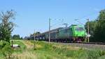 Green Cargo Br 5332 (185 332) mit Volvo-Logistikzug DGS 46257 Hallsberg RB - Gent Zeehaven (Hde, 26.06.2020).