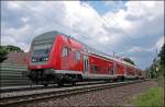 RE2 (RE 10224)  Rhein-Haard-EXPRESS  erreicht auf seiner Reise von Mnster(Westf)Hbf nach Mnchengladbach Hbf den Bahnhof Haltern am See.