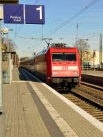 Mit einem IC an Haken konnt mir im Bahnhof Appelhülsen die 101 084-2 vor die Linse. 8.3.2015