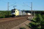 182 510 + 182 529 sind hier am Abend des 25.05.2012 mit DGS 43100 bei Asseln auf der Eggequerung von Verona nach Wanne-Eickel unterwegs.