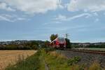 632 613 der DB Regio fährt als RB 54 nach Neuenrade in den Haltepunkt Bösperde ein (22.10.2023)