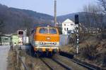 218 142 bei der Einfahrt in Ründeroth, 15.03.1986