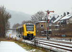 
Ein Hauch von Winter im Hellertal......
Der VT 501 (95 80 1648 101-1 D-HEB / 95 80 1648 601-0 D-HEB) ein Alstom Coradia LINT 41 neue Generation der HLB (Hessische Landesbahn GmbH) erreicht am 16.12.2018, als RB 96  Hellertalbahn   Dillenburg - Haiger - Neunkirchen - Herdorf - Betzdorf, den Bahnhof Herdorf.