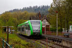 Ein Stadler GTW 2/6 der Westerwaldbahn des Kreises Altenkirchen GmbH (WEBA)  Daadetalbahn , verlässt am 08.05.2023, als  RB 97  Daadetalbahn  nach Betzdorf, den Hp Niederdreisbach (zuvor Bf) und