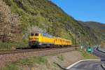 Freie Bahn hatte am 18.4.2015 die 218 392 in Kamp-Bornhofen.