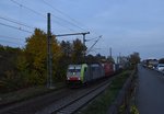 In Hattenheim steht vorm Hp0 zeigendem Signal die BLS Cargo 486 505 mir einem Klv und wartet auf die Weiterfahrt in Richtung Rüdesheim.