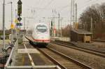 Ein mir unbekannter Velaro D 407 ist durch Hürth Kalscheuren in Richtung Bonn unterwegs.