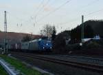 Bei St. Goar-Fellen ist hier die Crossrail 185 536-0 mit einem Klv in Richtung Koblenz unterwegs am Sonntagabend den 2.Februar 2014