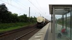 Nachschuss auf denn Güterkesselzug der durch Sechtem in Richtung Köln fährt.