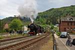 Fränkische Museuemseisenbahn 52 8195-1 mit Sonderzug in Kordel Bahnhof am 29.04.18 beim Dampfspektakel 2018