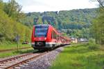 DB Regio Vareo Alstom Lint 81 (620 022) am 29.04.18 in Daufenbach Bahnhof auf der Eifelbahn