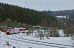 Kurz vor dem Bahnhof Blankenheim (Wald) ist der 620 524 am 28.02.2020 nach Trier unterwegs. Bleibt zu hoffen, dass solche Aufnahmen bald wieder möglich sind.