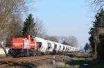 Die DE76 von RheinCargo zog am 10.3.16 einen Kesselzug durch Grevenbroich. Ziel des Zuges ist das Kraftwerk Frimmersdorf.

Grevenbroich 10.03.2016