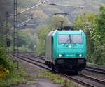 185 615-2 von Crossrail kommt als Lokzug aus Aachen-West(D) nach Krefeld-Hbf und kommt aus Richtung