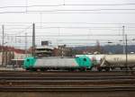 185 607-9 kommt aus Richtung Köln,Aachen-Hbf,Aachen-Schanz, mit einem langen Silozug aus Augsburg(D) nach Herentals(B) und fährt in Aachen-West ein.