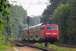 Ein Nachschuss von der 111 093 DB schiebt den RE4 Verstärkerzug aus Düsseldorf-HBf nach Aachen-Hbf und kommt aus Richtung