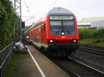 Ein RE4 Verstärkerzug von Düsseldorf-Hbf nach Aachen-Hbf kommt die Kohlscheider-Rampe hoch aus Richtung Neuss,Herzogenrath und hält in Kohlscheid und fährt dann weiter in Richtung
