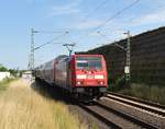 Einen RE6 am Haken hat die 146 274 am Mittwoch den 27.6.2018 als sie auf dem Weg nach Minden hier bei Allerheiligen von mir abgelichet werden konnte.