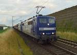 RBH 151 123-7 und die RBH 151 079-1 kommen mit einem Leerzug am Haken durch Allerheiligen gen Neuss gefahren am Abend des 24.7.2017