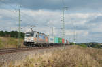 186 181-4 der HSL mit einem Containerzug nach Hof bei Feilitzsch, 22.09.2016