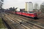 Am 13.04.06 bringen 232 173 und 232 352 den Kohlezug in Doppeltraktion nach Chemnitz Kchwald.