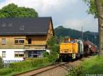 Auch die Ausfahrt Markersbach bietet fr 106 992 mit DGS 91916 eine schne Kulisse. Datum: 22.05.2009