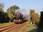 41 1144-9 mit dem Elstertal Express ist hier am 10.10.21 in der Einfahrt Wünschendorf/Elster zu sehen.