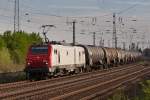 E37 518 von CB Rail verlt am 30.04.2012 mit einem Kesselzug Grokorbetha in Richtung Weienfels.