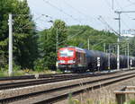 DB Cargo 247 906  Grischan  mit dem GC 62444 von Hamburg Hohe Schaar nach Emleben, am 22.06.2017 in Erfurt-Bischleben.