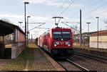 Gemischter Gz mit 187 080-7 und einer kalten 145 oder 185 durchfährt den Hp Leuna Werke Süd auf Gleis 1 Richtung Halle-Ammendorf.

🧰 DB Cargo
🚩 Bahnstrecke Halle–Bebra (KBS 580)
🕓 20.3.2021 | 8:27 Uhr