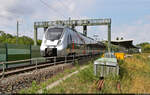 Mit dem Fahrrad von Kassel nach Halle (Saale)
Strecken-km: 4,8/0,5

9442 101 (Bombardier Talent 2) verlässt den noch vom Umbau gezeichneten Hp Halle-Silberhöhe und wechselt vom S-Bahn-Gleis wieder auf die zweigleisige Hauptstrecke. Vor Kurzem wurden hier Lärmschutzwände hochgezogen.

🧰 S-Bahn Mitteldeutschland (Abellio Rail Mitteldeutschland GmbH)
🚝 S 74775 (S7) Lutherstadt Eisleben–Halle(Saale)Hbf
🕓 21.8.2022 | 11:30 Uhr