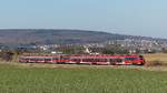 Ein Mittelhessenexpress verlässt Ostheim (bei Butzbach) gen Frankfurt.