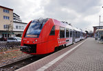 623 002 als RB 13324 (Fürth (Odenwald) - Weinheim (Bergstraße)), am 26.3.2016 im Bahnhof Weinheim (Bergstraße).