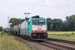 186 226 - 2834 Cobra mit einem Kesselzug in Richtung Mannheim - Streckenabschnitt Groß Gerau / Gernsheim - 10.06.2015