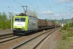 185 542-8 von Captrain zieht einen Kokszug am 01.05.2012 durch Landstuhl