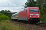 101 006-5 ist mit dem IC 2351 Saarbrcken - Stuttgart am 15.05.2012 bei Kaiserslautern Pfaffwerk