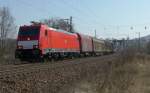 186 331-5 ist mit einem gemischten Gterzug am 21.03.2012 bei Kaiserslautern Pfaffwerk